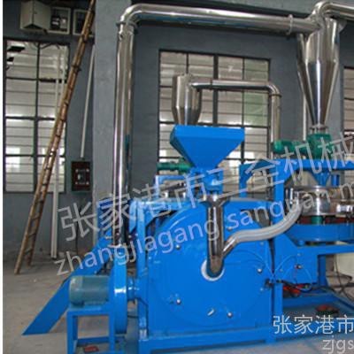 三全機(jī)械高產(chǎn)高效PE、HDPE、LDPE、LLDPE、磨粉機(jī) PE磨粉機(jī)